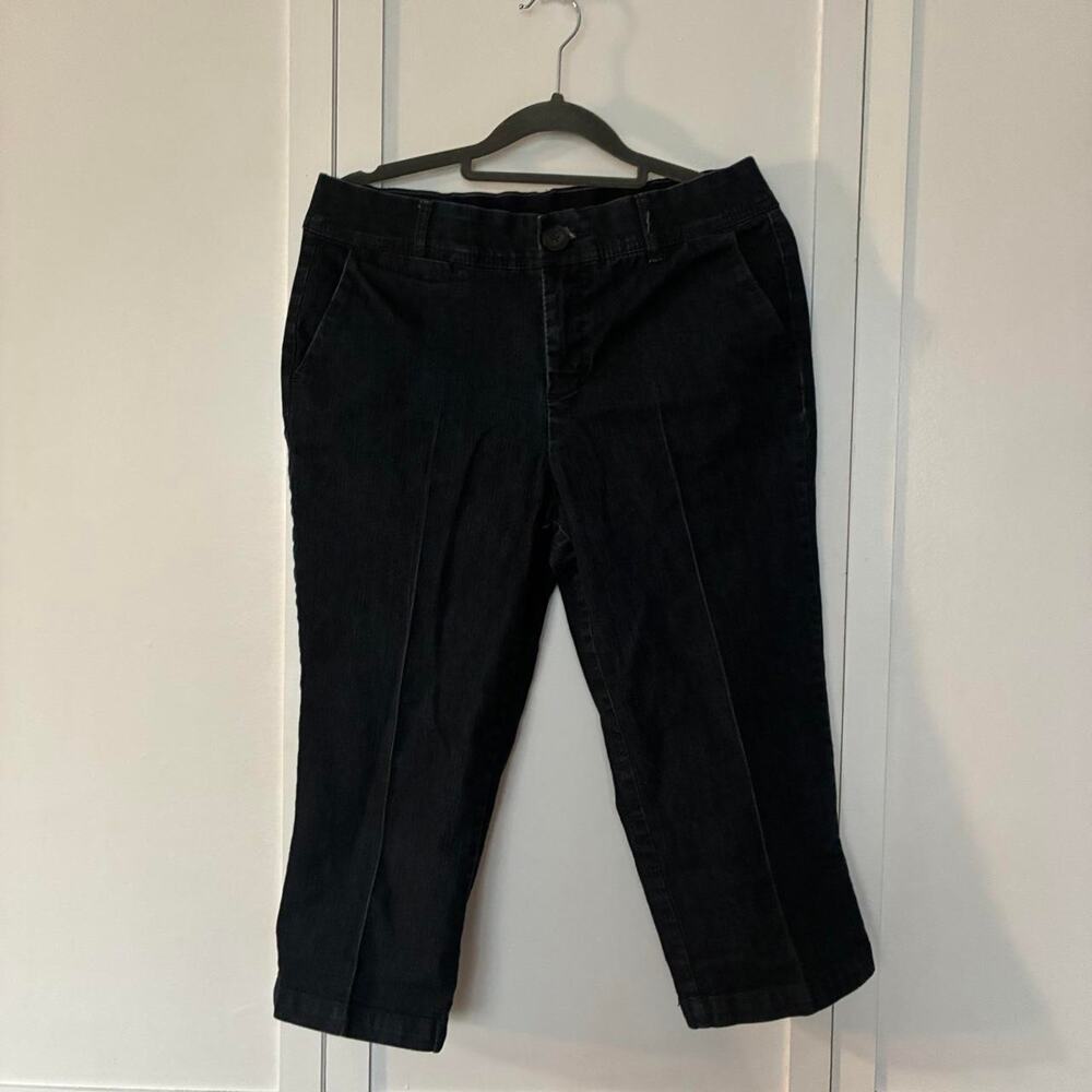 Christopher banks black capri
